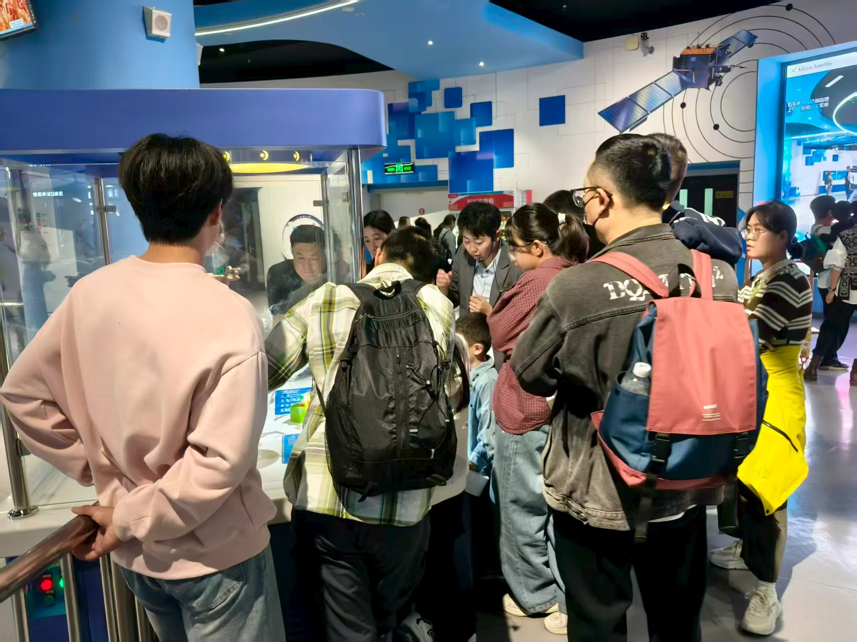 微信图片_20261009111927_12_384_$1791620875511090132.jpg